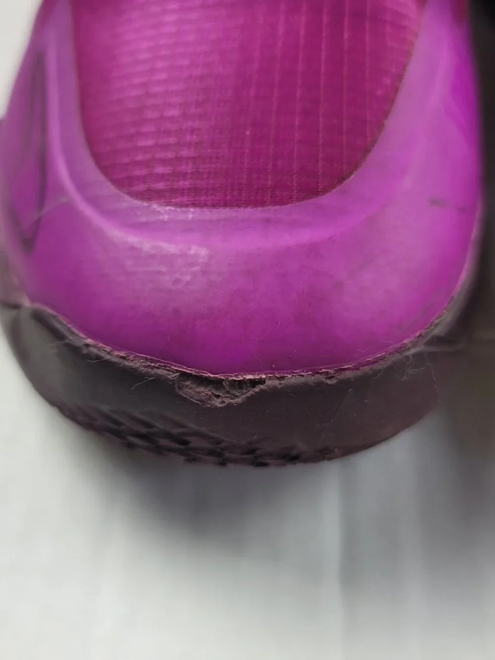 Puma LaMelo Ball MB.01 Lo Disco Basketball Shoes Boys Size 6.5 Purple